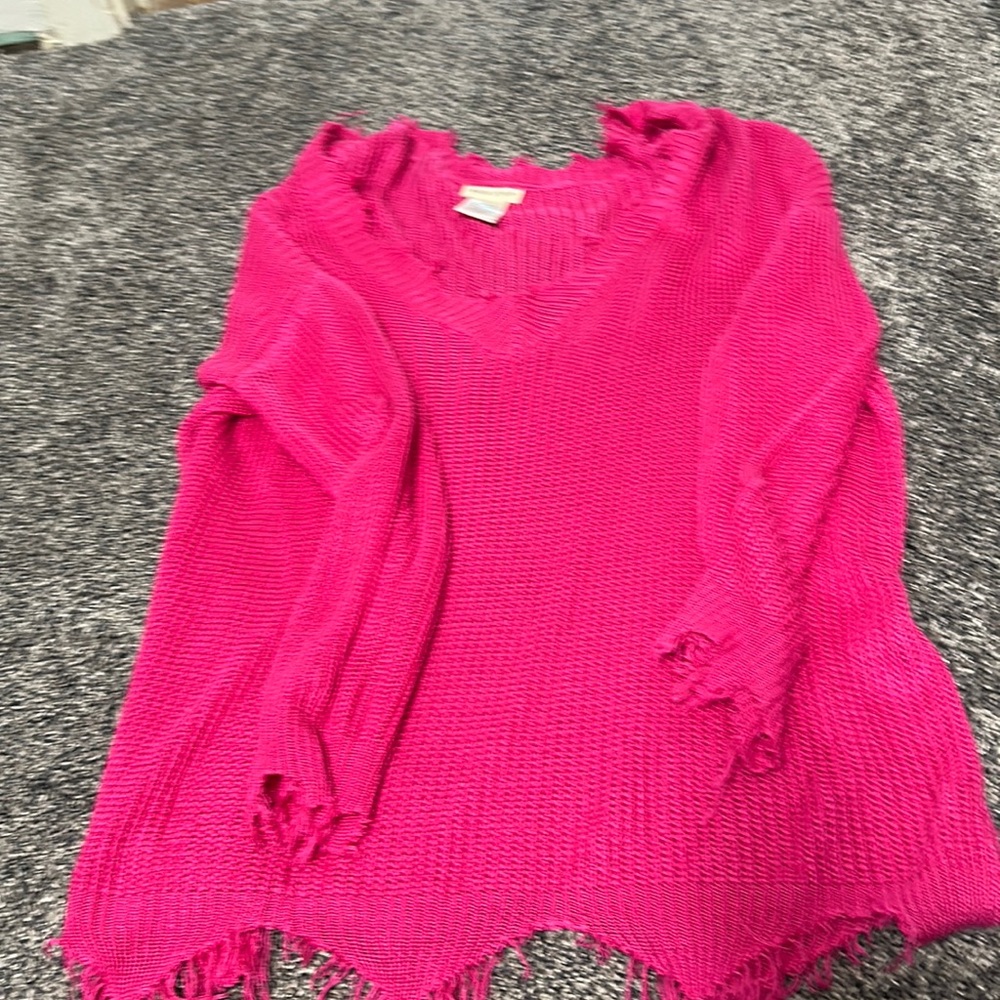 Light weight sweater